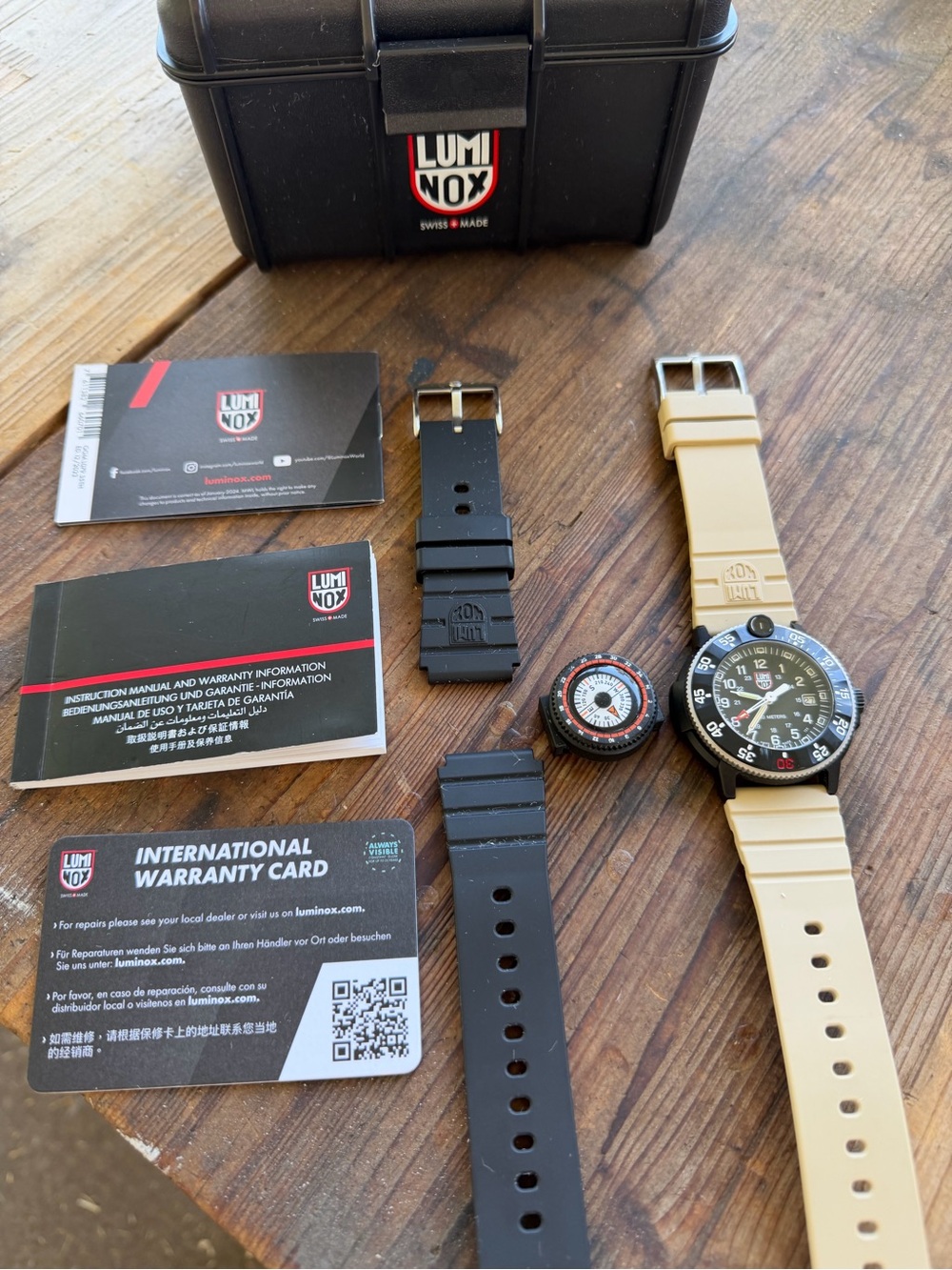 Luminox Navy Seals divers watch series 3001 2 bands Luminox compass, box ,papers